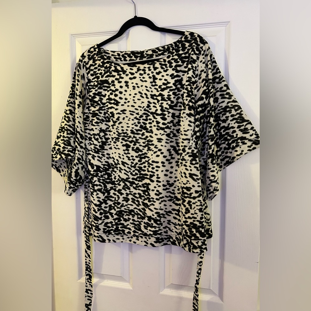 W118 By Walter Baker - Large - Cream Black Pattern Blouse Top/Shirt